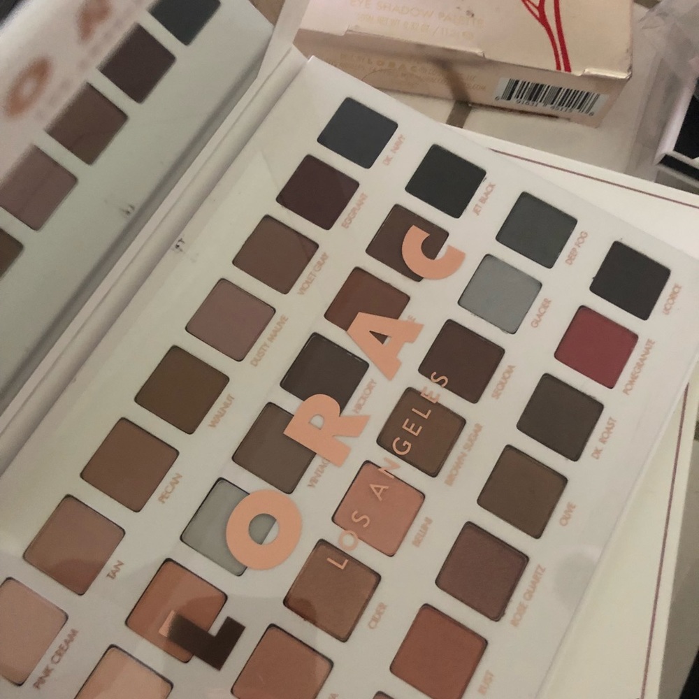 LORAC eyeshadow pallet